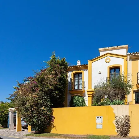 Isla De Guadalmina Townhouse