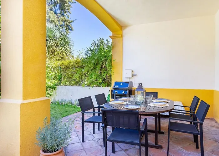 Isla De Guadalmina Townhouse マルベーリャ