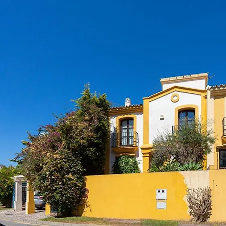 Isla De Guadalmina Townhouse Apartment