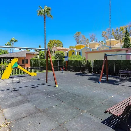 Isla De Guadalmina Townhouse 마르베야