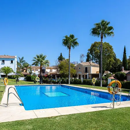 Isla De Guadalmina Townhouse *
