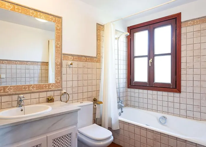 Вилла Isla De Guadalmina Townhouse Марбелья